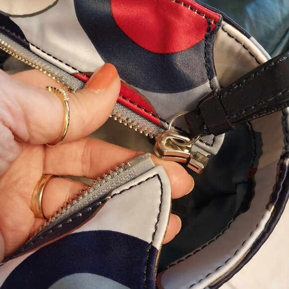 3695 Large Red, White & Blue Coach Tote Bag In Excellent Shape. - Picture 12 of 14